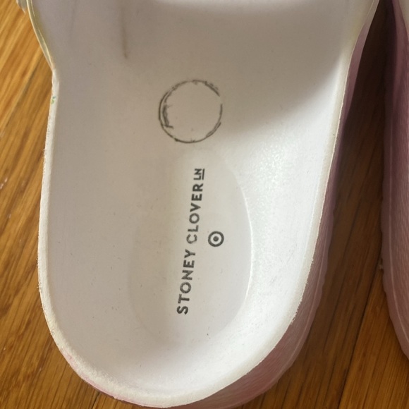 Stoney Clover Lane Target Girls Multicolor Tie Dye Sandals Heart Buckle Size 5 - Picture 4 of 6